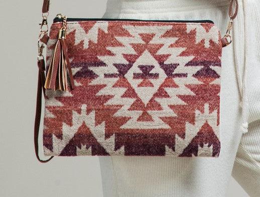 Tassle This Clutch